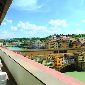 Portrait - Lungarno Collection 5* Florence